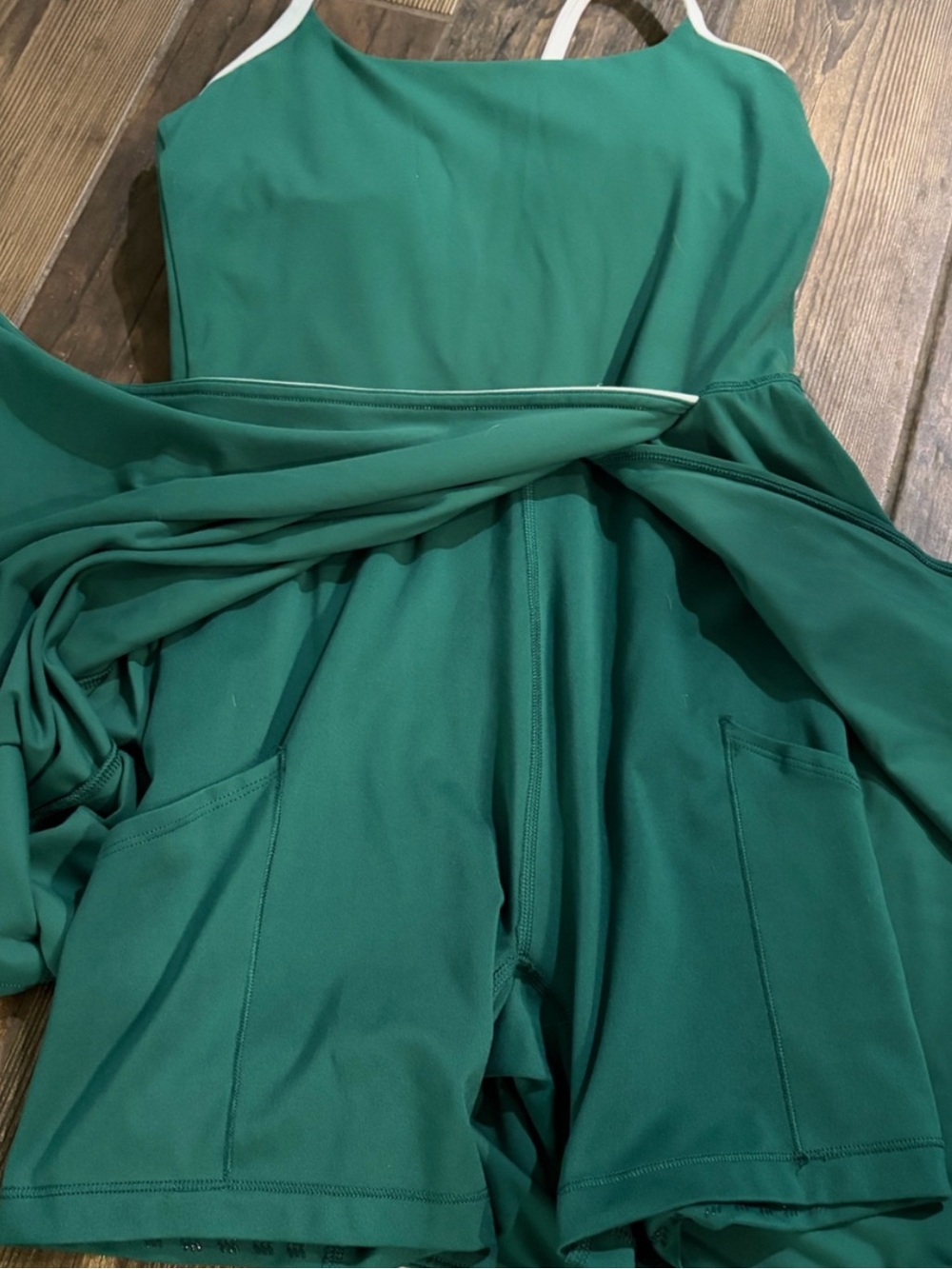 all in motion Green Mini Dress with White Trim - Picture 4 of 5